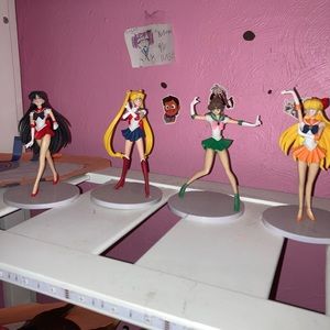Sailor moon figures